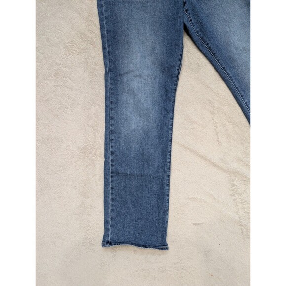 Lucky Brand Womens Sweet Mid Rise Straight Jeans Size 14 / 32 Blue Stretch - Picture 8 of 10